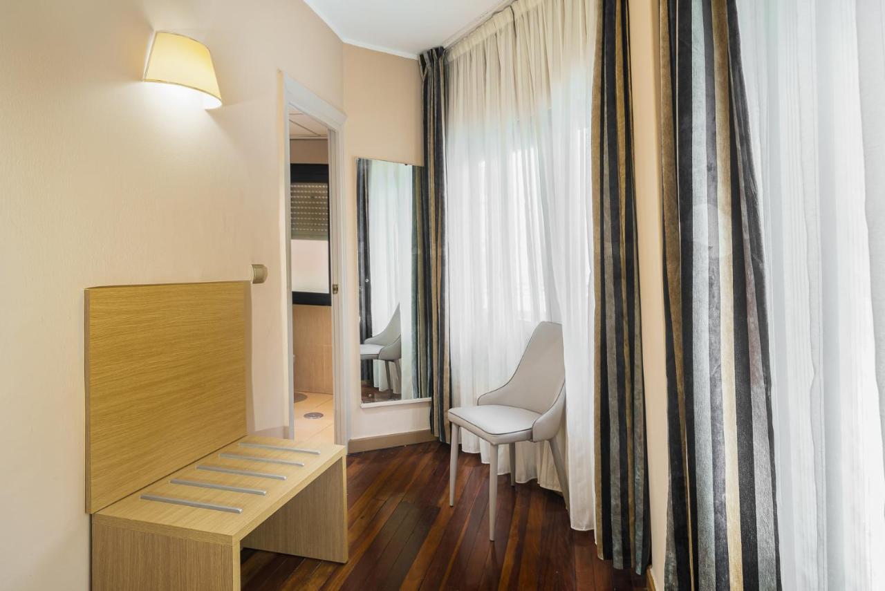 Hotel Regio Torrelavega Εξωτερικό φωτογραφία