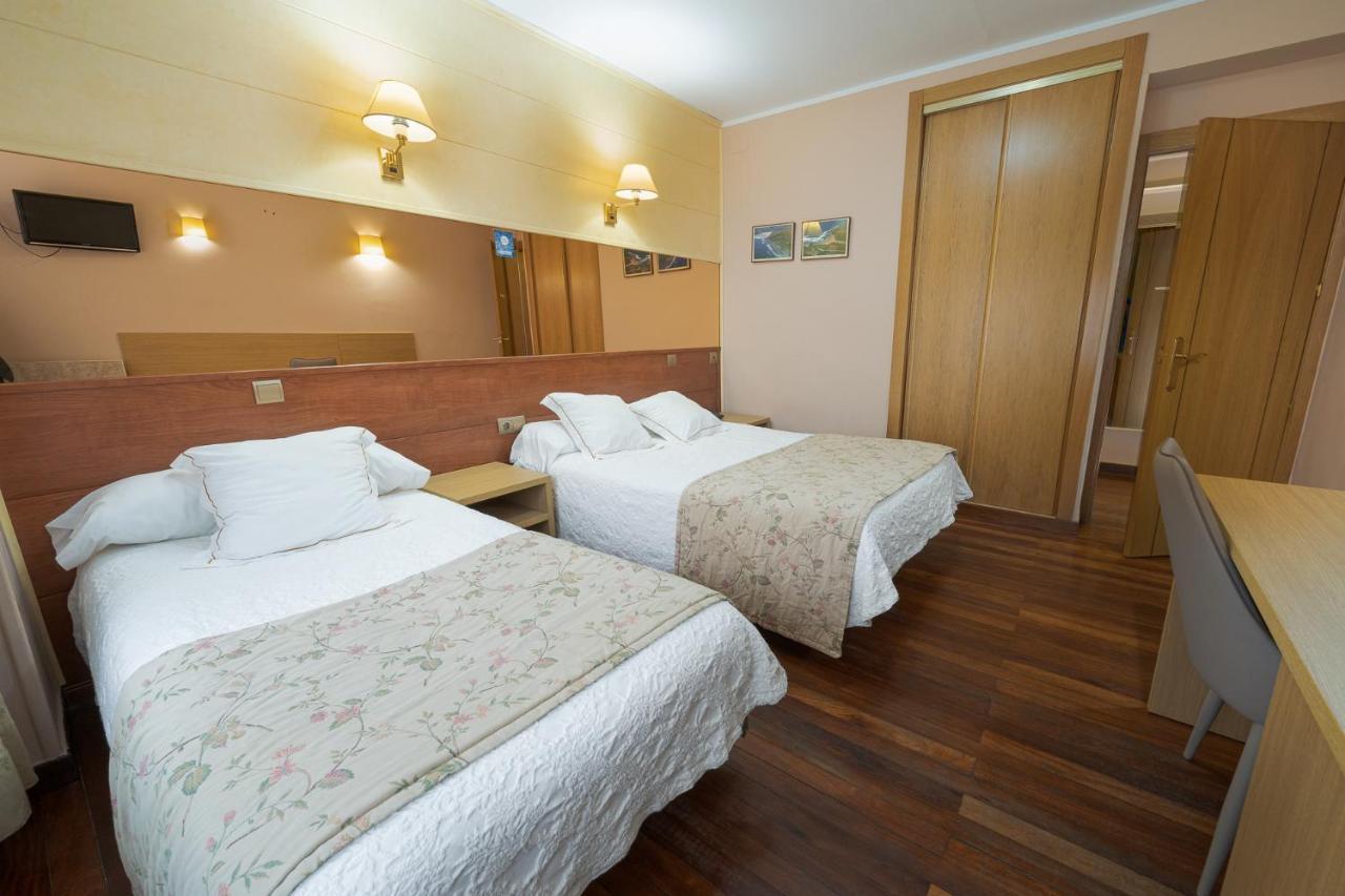 Hotel Regio Torrelavega Εξωτερικό φωτογραφία