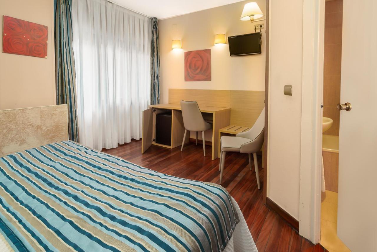 Hotel Regio Torrelavega Εξωτερικό φωτογραφία